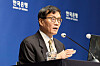 Bank of Korea Gov. Rhee Chang-yong speaks to reporters during a press conference following the Monetary Policy Board meeting to keep the rate unchanged at 2.5 percent at the bank in central Seoul on April 10. It was a unanimous decision as geopolitical uncertainty in the Middle East remains high. [BOK]