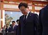 President Lee Jae Myung pays a silent tribute at the Cabinet meeting on June 2. [YONHAP]