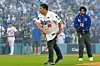 Los Angeles Dodgers former player Hideo Nomo throws the ceremonial first pitch before Game 3 of the 2025 MLB World Series against the Toronto Blue Jays at Dodger Stadium in Los Angeles on Oct. 27, 2025. [REUTERS/YONHAP]
