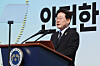 President Lee Jae Myung speaks at a memorial for the 2014 Sewol ferry sinking in Ansan, Gyeonggi, on April 16. [JOINT PRESS CORPS]