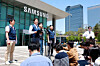 Head of the Samsung Electronics Labor Union, whose membership is largely made up of Device eXperience (DX) division employees, holds a press conference on May 22 saying they oppose the tentative wage agreement that focuses on setting performance bonuses of the Device Solutions (DS) division employees. [NEWS1]