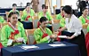 International students at Sookmyung Women’s University participate in a 'darye,' or a traditional Korean tea ceremony, on May 19, 2025. [YONHAP]