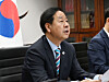 Finance Minister Koo Yun-cheol speaks during an emergency economic headquarters meeting at the Embassy of Korea in Washington on April 16 in this photo provided by his office. [YONHAP]