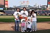 Hanwha Eagles' pitcher Ryu Hyun-jin celebrates his 200th win with his family in Daejeon on May 24. [HANWHA EAGLES]