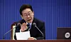 President Lee Jae Myung, center, speaks during a meeting with senior presidential secretaries at the Blue House in central Seoul on March 12. [JOINT PRESS CORPS]