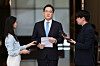 Samsung Electronics Executive Chairman Lee Jae-yong speaks to reporters at Seoul Gimpo Business Aviation Center in western Seoul on May 16. [YONHAP]