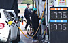 Drivers fill up their cars at a gas station in Seocho District, southern Seoul, on March 26. [NEWS1]