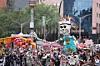 People celebrate the Day of the Dead in downtown Mexico City on Nov. 1, 2025. [XINHUA/YONHAP]