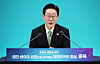 President Lee Jae Myung speaks during a town hall meeting with residents of North Chungcheong in the central city of Cheongju on March 13. [NEWS1]