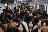 Commuters crowd a subway station in Seoul on March 17. [YONHAP]