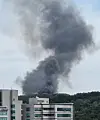 Plumes of smoke arise from the explosion that occurred at Hanwha Aerospace’s Daejeon facility on June 1 [YONHAP]