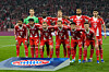 Bayern's players pose for photographers before the start of the UEFA Champions League quarterfinal second-leg football match against Real Madrid in Munich on April 15. [AP/YONHAP]