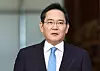 Samsung Electronics Executive Chairman Lee Jae-yong speaks to reporters at Seoul Gimpo Business Aviation Center in western Seoul on May 16. [NEWS1]