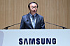 Jun Young-hyun, vice chairman, CEO and head of Samsung Electronics’ Device Solutions Division, delivers opening remarks at the company’s 57th annual general meeting at Suwon Convention Center in Gyeonggi on March 18. [KIM SEONG-RYONG]