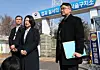 Wee Eun-jin, the standing commissioner of the National Commission for the Investigation of the October 29 Itaewon Disaster, center, speaks to reporters in front of the Seoul Detention Center in Uiwang, Gyeonggi, on March 10. [YONHAP]