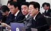 President Lee Jae Myung, far right, speaks during a meeting between senior presidential secretaries at the Blue House in central Seoul on April 16. [JOINT PRESS CORPS]