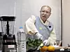 Vernerable Seonjae makes pine nut noodles during a media event held at Temple Cuisine Culture Experience Center in Jongno District, central Seoul, on Feb. 26 [CULTURAL CORPS OF KOREAN BUDDHISM]