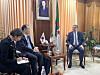 Deputy Foreign Minister for Economic Affairs Park Jong-han, second from left, meets with an Algerian official in Algeria on April 17. [MINISTRY OF FOREIGN AFFAIRS]