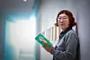 Author Lee Geum-yi poses for a photo during an interview with JoongAng Ilbo in Mapo District, western Seoul, on March 18. [KWEN HYEK-JAE]