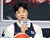 Professional basketball player Heo Ung of Busan KCC Egis speaks at a press event in the KBL Center in Gangnam District, southern Seoul, on April 10. [NEWS1]