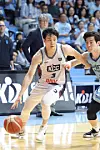Busan KCC Egis’ Heo Ung dribbles during Game 1 of the 2025-26 LG Electronics KBL finals at Sono Arena in Goyang, Gyeonggi, on May 5. [YONHAP]