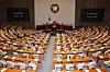 Rep. Kim Yea-ji of the People Power Party begins a filibuster at the National Assembly plenary hall in Yeouido, western Seoul, on March 21. [YONHAP]