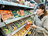 Products from CU’s ready-to-eat breakfast series ″getMorning″ are on display at a CU convenience store in Seoul. [CU]