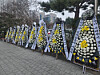About 10 funeral wreaths calling for severe punishment of a father standing trial on charges of killing a child through abuse are placed in front of the main gate of Daegu District Court in Suseong District, Daegu, on the morning of March 25. [JOONGANG ILBO]