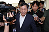 Park Su-keun, chairperson of the National Labor Relations Commission, answers reporters’ questions after observing the morning session of the second round of post-mediation talks betwenn Samsung Electronics management and labor at the commission’s office inside the government complex Sejong on May 18. [YONHAP]