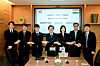 Industry Minister Kim Jung-kwan, center; Naver CEO Choi Soo-yeon, third from right; and Krafton CEO Kim Chang-han, third from left, pose for a photo during an event to introduce the 'Unicorn Growth Fund' in New Delhi on April 21. [YONHAP]