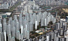 Seoul apartments are seen from the Lotte Tower in Songpa District, southern Seoul, on April 8. [NEWS1]