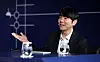 Go master Lee Se-dol demonstrates an agentic AI-based Go model during an event hosted by AI startup Enhans at the Four Seasons Hotel in Jongno District, central Seoul, on March 9. [JUN MIN-KYU]