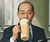 An AI-generated image of Chun Doo Hwan (1931-2021), the former Korean military dictator whose crackdown on the May 18, 1980, Gwangju Uprising left hundreds dead, drinks from Starbucks Korea's controversial 'tank tumbler,' in a post by a far-right X account posted on May 17. [SCREEN CAPTURE]