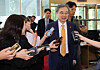 Foreign Minister Cho Hyun speaks to reporters while entering the Ministry of Foreign Affairs in central Seoul on May 14. [YONHAP]