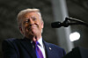 U.S. President Donald Trump speaks at Verst Logistics in Hebron, Kentucky, on March 11. [AFP/YONHAP]