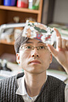 Ox horn craftsman Han Gi-deok [KOREA HERITAGE SERVICE]