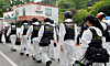 Police forensic investigators enter Hanwha Aerospace’s Daejeon plant to conduct a joint investigation following an explosion on June 2. The explosion, which took place the day before, left five people dead and two injured. [YONHAP]
