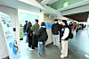 Students wait in line to participate in a Korea Investment & Securities lecture on ″How to become rich by investing in ETFs″ at western Seoul's Hongik University on March 18. [JANG SEO-YUN]