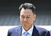 Former head of the Joint Chiefs of Staff Kim Myung-soo leaves the Seoul Central District Court in southern Seoul on June 15.