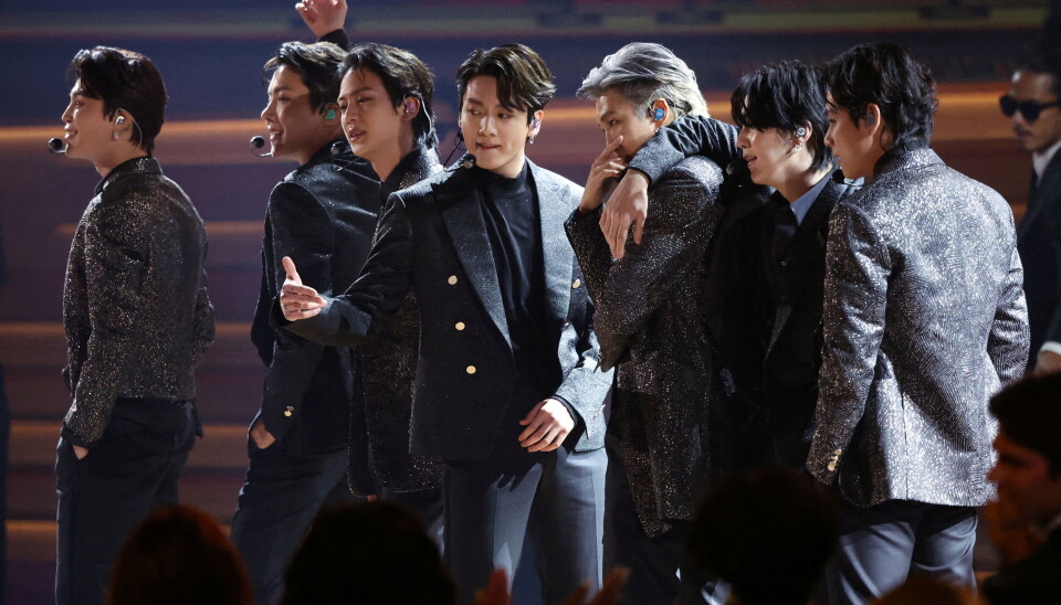 A boy band BTS se apresenta durante a 64ª edição do Grammy Awards em Las Vegas, no dia 3 de abril de 2022.