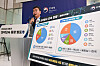 Korea Customs Service Commissioner Lee Jong-wook briefs reporters on the agency's drug smuggling crackdown at Incheon International Airport Terminal 1, on July 22.