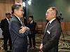 Hyundai Motor Group Executive Chair Euisun Chung, right, speaks with Foreign Minister Cho Hyun during a roundtable held in Sao Paulo in Brazil on July 28.