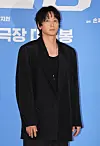 포즈 취하는 강동원 (서울=연합뉴스) 이재희 기자 = 배우 강동원이 18일 서울 송파구 롯데시네마 월드타워점에서 열린 영화 '와일드씽' 시사간담회에 참석, 포즈를 취하고 있다. 2026.5.18 scape@yna.co.kr/2026-05-18 16:37:11/