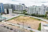 서울 영등포구 문래동3가에서 토목 공사 중인 데이터센터 부지. 공사구역 인근을 아파트가 병풍처럼 둘러싸고 있다. [사진 영등포구청]