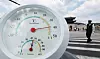 A thermometer shows a reading close to 40 degrees Celsius (104 degrees Fahrenheit) at Gwanghwamun Square in Jongno District, Seoul, on Aug. 7.