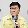 Kim Sung-whan, Minister of Climate, Energy and Environment speaks during a press conference at the Sejong Government Complex on Aug. 18.