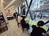 8 декабря (по текущему времени) в 10:00 в ресторане 테이블 в 울란바토르의 몽골중앙도서관 옆 CU, где местные жители едят кимбап, доширак и другие корейские блюда. 고석현 기자