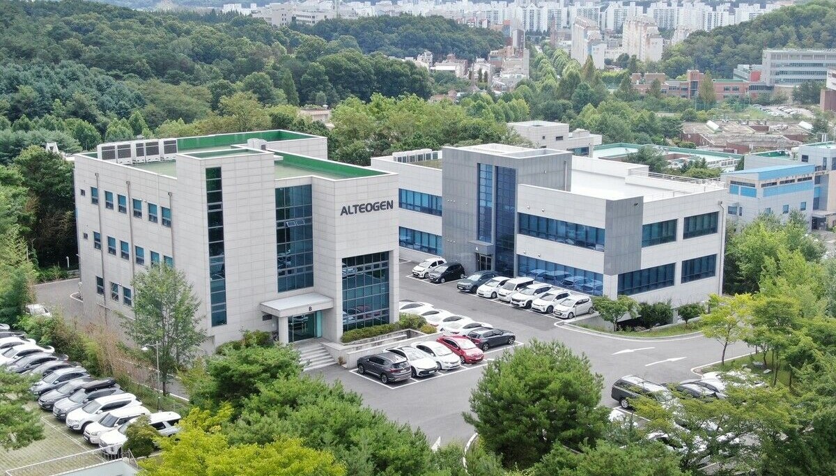 Alteogen signs deal with Novartis worth up to 4.4 trillion won for subcutaneous formulations