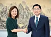 정연두 외교전략정보본부장, 미셸 스틸 신임 주한미국대사와 면담 (서울=연합뉴스) 정연두 외교부 외교전략정보본부장이 2일 외교부에서 미셸 스틸 신임 주한미국대사를 면담, 기념 촬영하고 있다. 2026.9.2 [외교부 제공. 재판매 및 DB 금지] photo@yna.co.kr/2026-09-02 16:21:53/