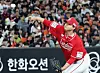 (대전=뉴스1) 김기태 기자 = 30일 대전 한화생명볼파크에서 열린 2026 신한 SOL KBO리그 SSG 랜더스와 한화 이글스 경기에서 교체 투입된 SSG 투수 김민이 역투하고 있다. 2026.4.30/뉴스1